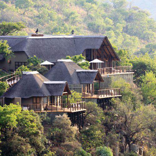 Esiweni’s suites, built into the cliff